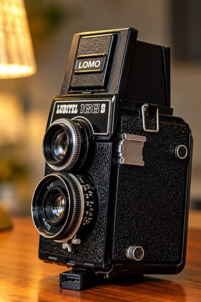 Lubitel 166B Twin Lens Reflex